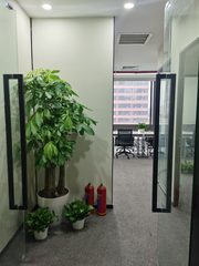新中关大厦办公室实景图 4