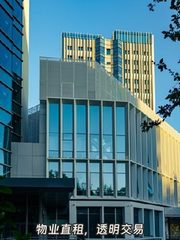 望京大厦办公室实景图 3