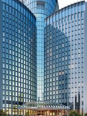 泰华龙旗大厦办公室实景图 1