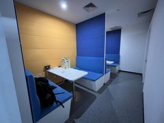 群英科技园办公室实景图 6