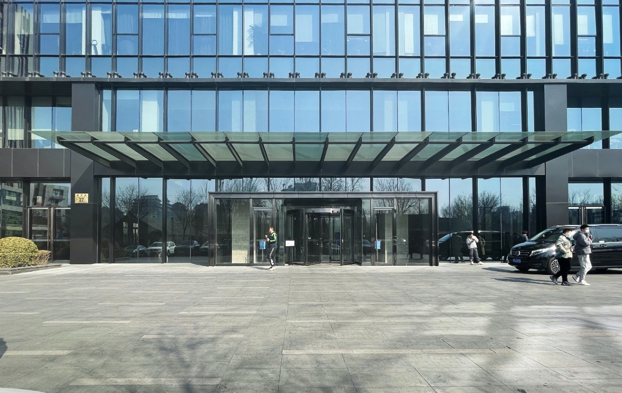 建国路现房1990平 双地铁 星巴克配套