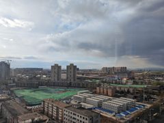 绿地中央广场办公室实景图 5