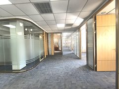 联信大厦办公室实景图 4