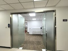 联信国际大厦办公室实景图 2