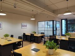 花园路社区办公室实景图 3