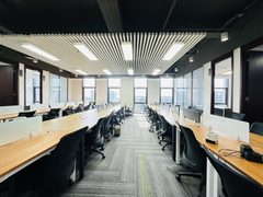 荣华鑫泰办公室实景图 3