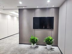 荷华明城大厦办公室实景图 3