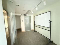 荷华明城大厦办公室实景图 5