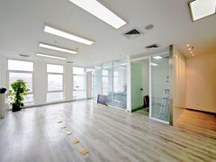 蓝堡国际中心办公室实景图 4