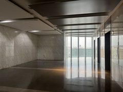 远洋国际中心二期办公室实景图 1
