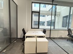 龙湖蓝海引擎办公室实景图 5