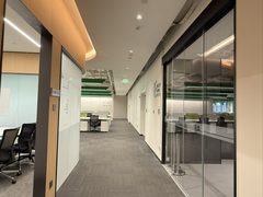 龙湖蓝海引擎产业园办公室实景图 3