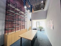 金田影视产业园办公室实景图 6