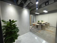 长远天地大厦办公室实景图 3