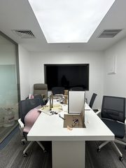 230㎡近使馆区，价格可谈正对电梯 - 缩略图 10