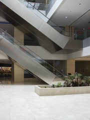 230㎡近使馆区，价格可谈正对电梯 - 缩略图 19
