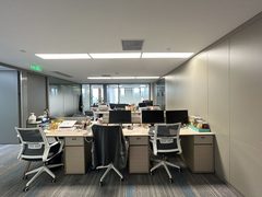 230㎡近使馆区，价格可谈正对电梯 - 缩略图 24