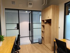 高德大厦办公室实景图 3