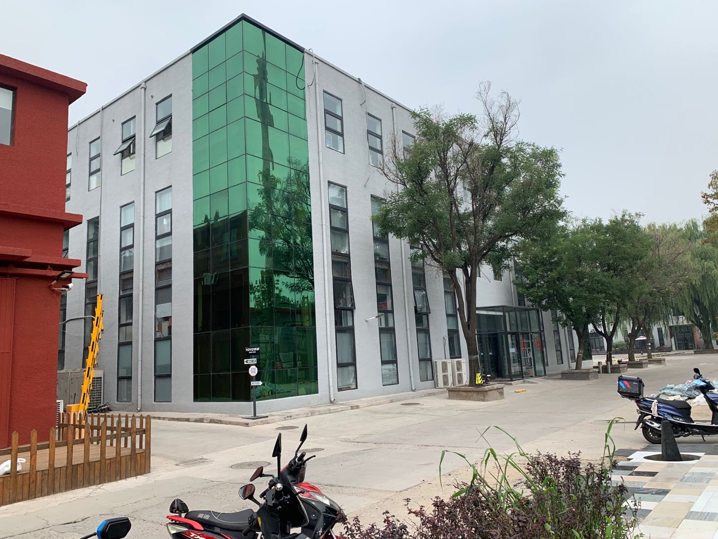 双桥文创合院 4米挑高南北通透采光好