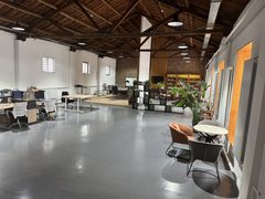 双桥老厂房变身艺术办公区，带厨房高4米空间 - 缩略图 4