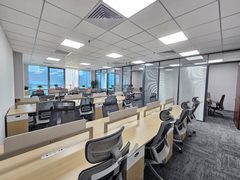 E世界财富中心办公室实景图 2