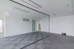 建外SOHO 228平 东向 精装修 3隔断12工位 - 缩略图 12