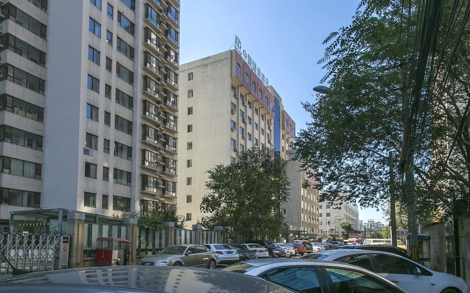 通建大厦建筑物立面