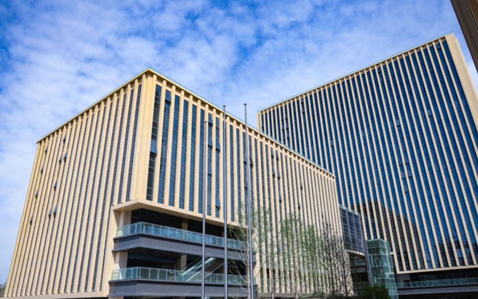 东进国际中心建筑物立面