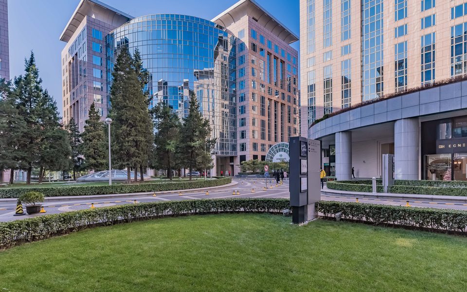 东方经贸城建筑物立面