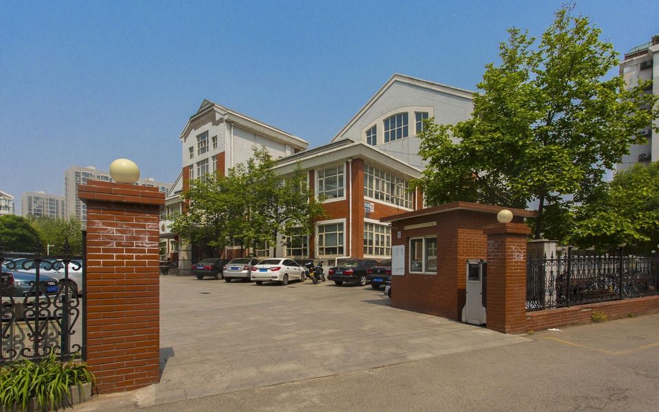 怡美商务楼建筑物立面