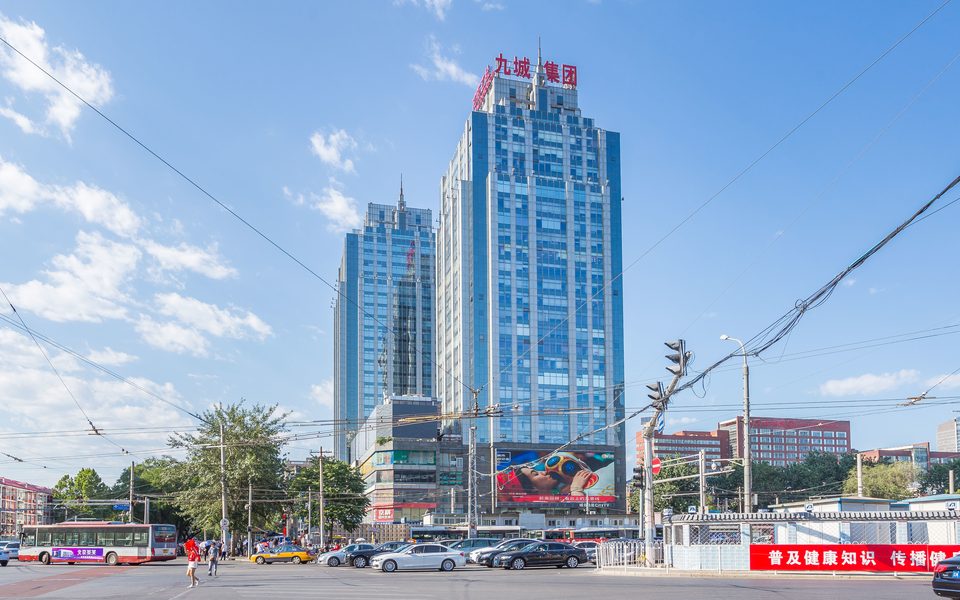 春平广场建筑物立面