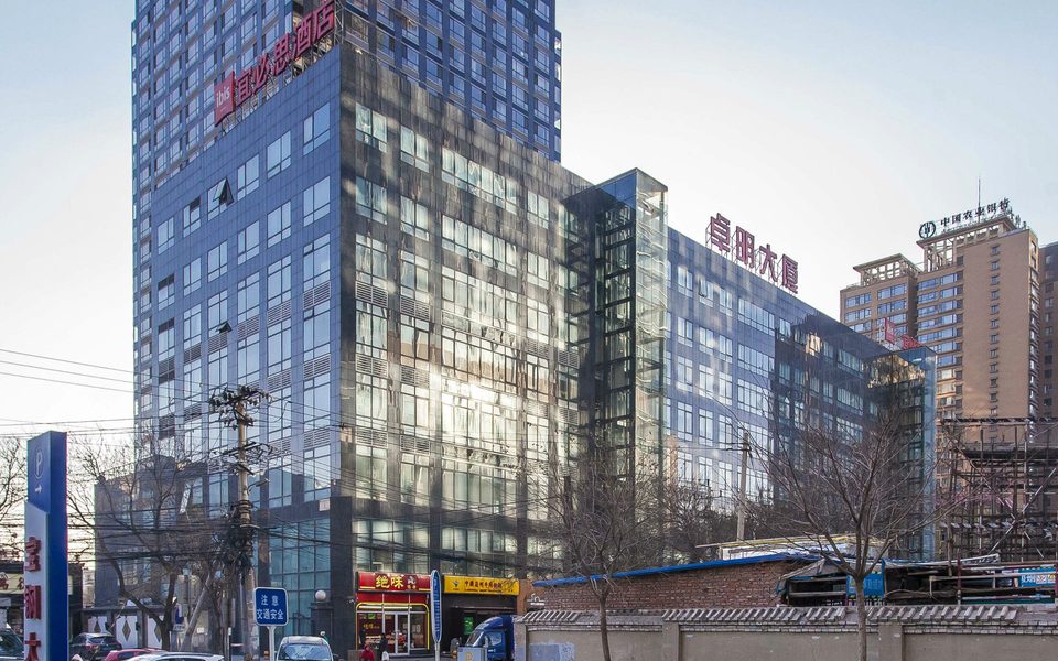 卓明大厦建筑物立面
